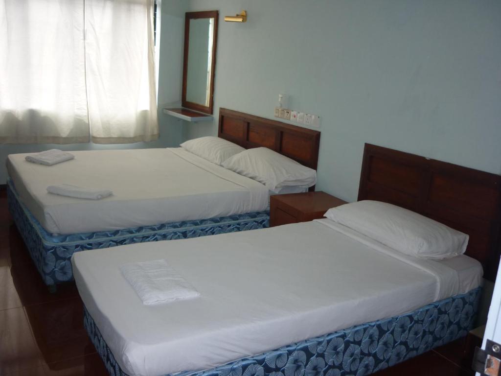 J &J Hotel Кота-Кинабалу Экстерьер фото